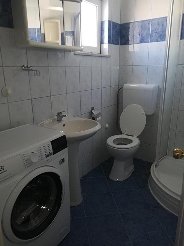 Apartment And Rooms Sidro 佩特坎内 外观 照片