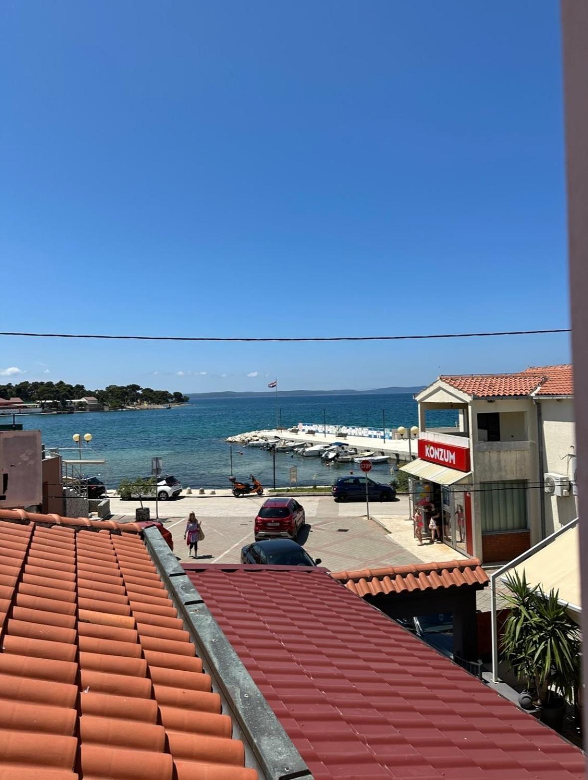 Apartment And Rooms Sidro 佩特坎内 外观 照片